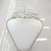 Korean-style simple pearl crown, headband design for stable wearing, suitable for main yarn and photo shoots Specification image